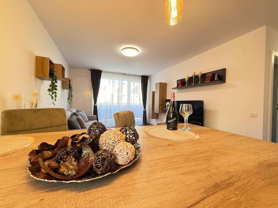 Apartament June's Urban